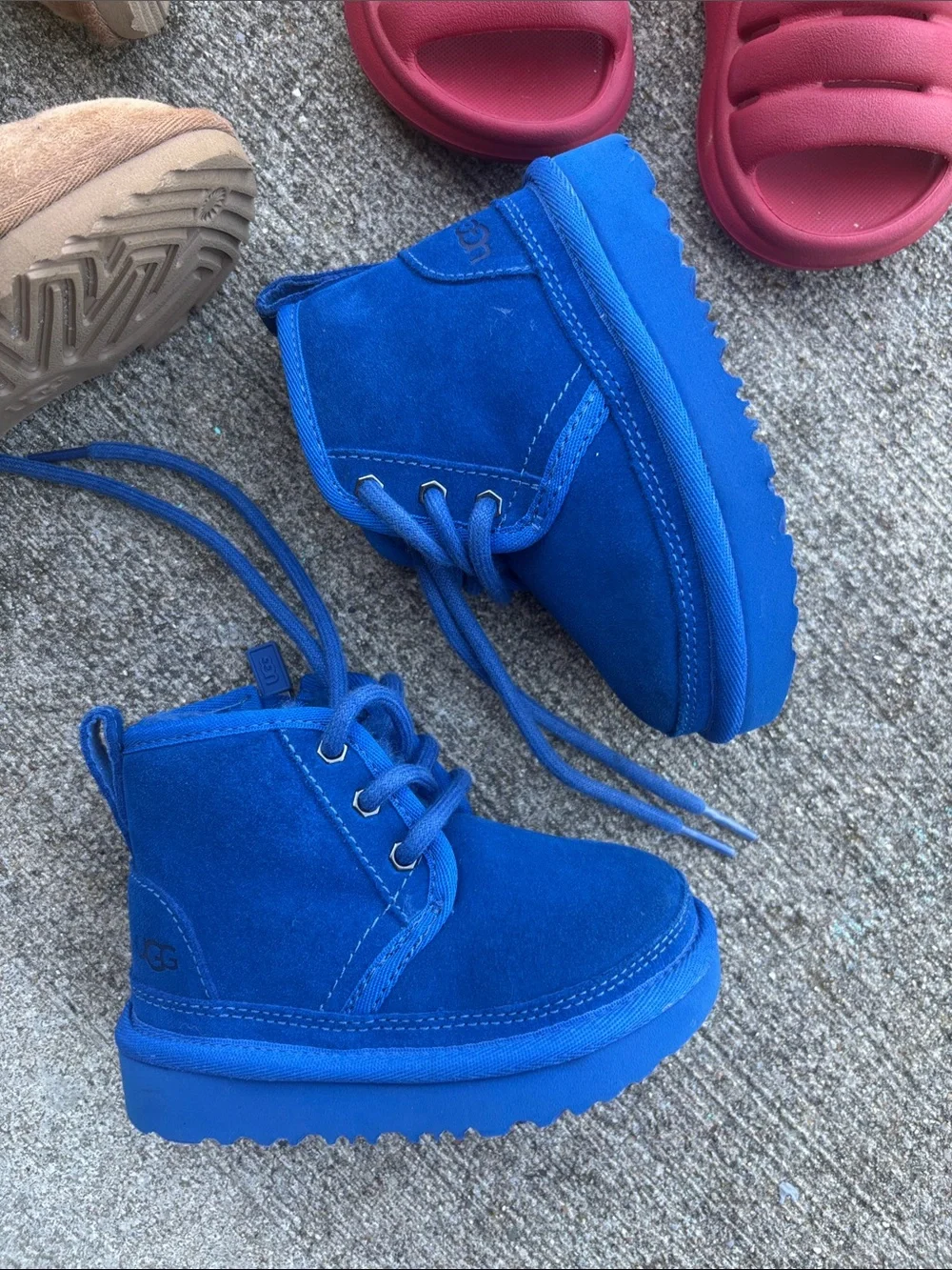 UGG vibrant blue